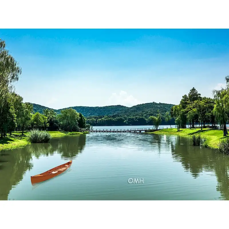 Wooden Canoe with Ribs 16 Mahogany