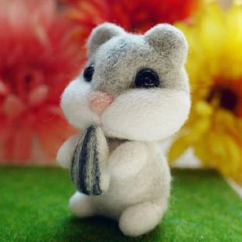 HULIANFU Non-Finished Felt Kit Cute Animal Collection Panda Squirrel Cat Penguin Doll Wool Felt Poked Kitting DIY Felting Materials - Deanwangkt