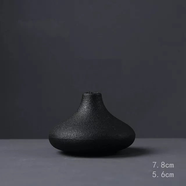 HULIANFU New Black Ceramic Small Vase Home Decoration Crafts Tabletop Ornament Simplicity Japanese-style Decoration - Deanwangkt