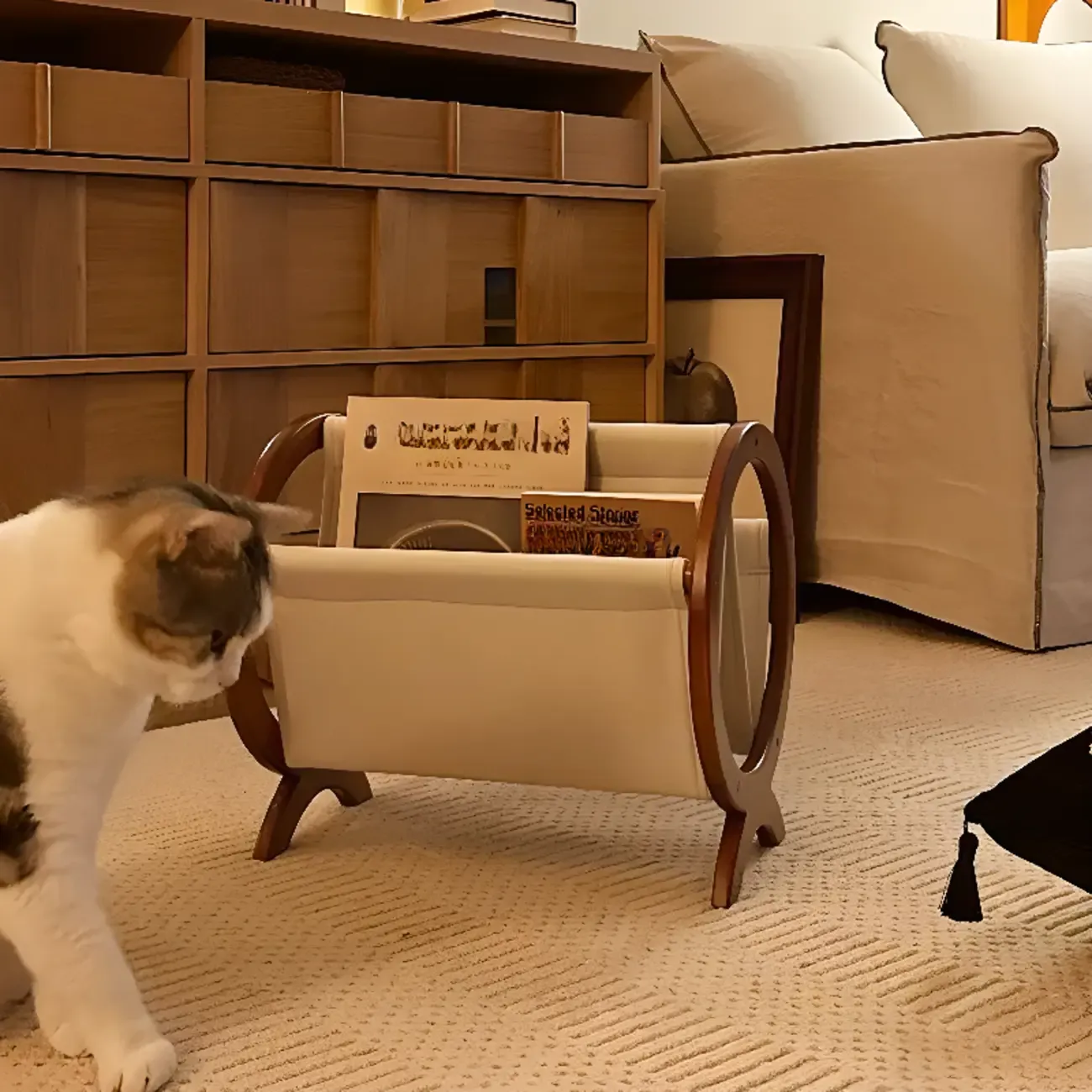 Traditional Narrow Traditional Circular Wooden Book Rack
