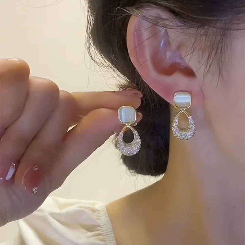 925 silver needle full of diamond water drop earrings, niche design sense, opal stud earrings, temperament versatile and fashionable short earrings. - Deanwangkt