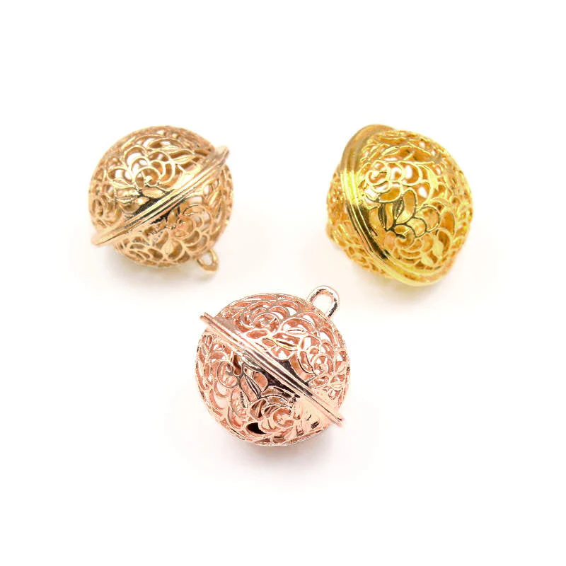 HULIANFU 2026  5Pcs Hollow Metal Jingle Bells Christmas Tree Decoration Family Craft Ornaments DIY Handmade Earrings Accessories Material - Deanwangkt