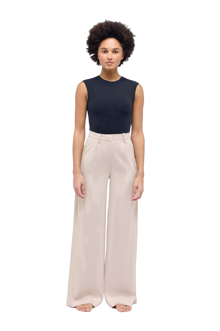 Damenhose mit Elasthan – Rückansicht