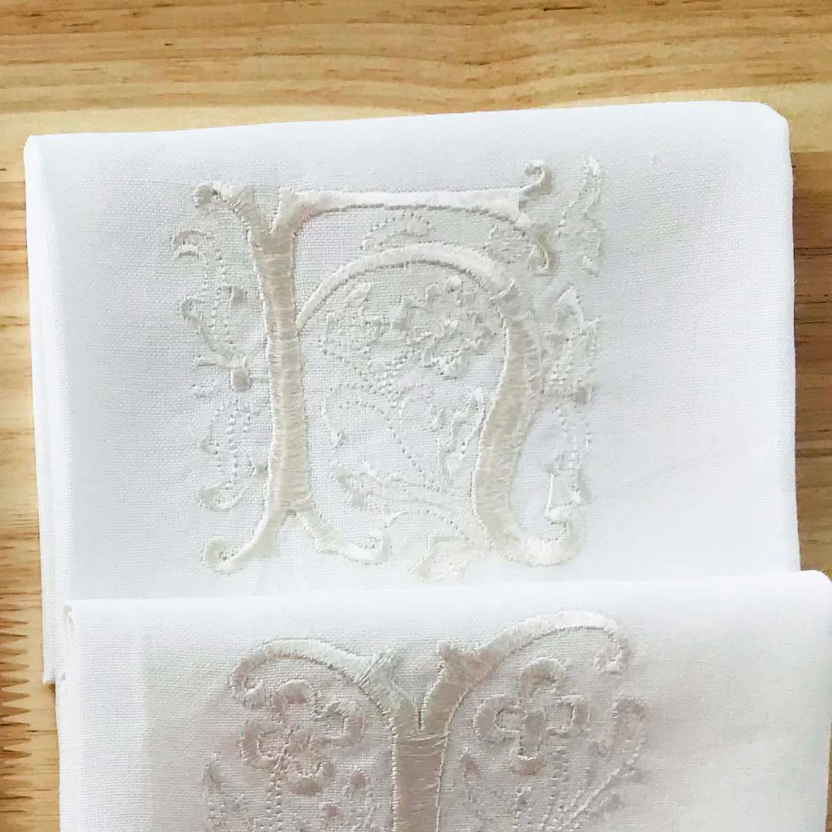 HULIANFU Letters Embroidery  Table Napkin  White Wedding Party Holiday  Decorative  Towel  Rectangular  Hand Towels - Deanwangkt