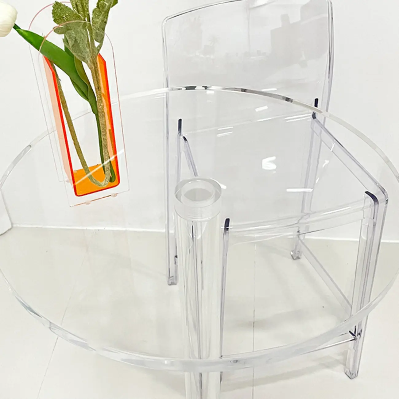 Modern Clear Acrylic Round Pedestal Bar Tables