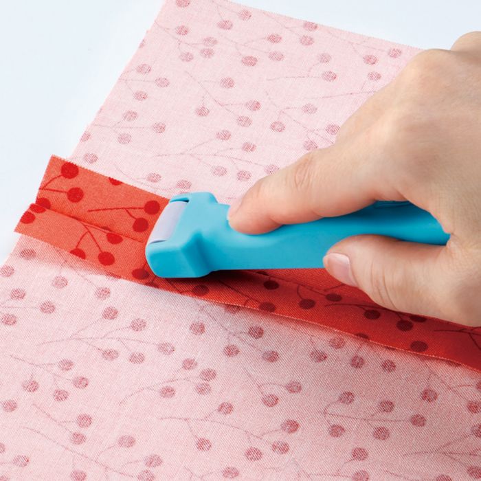 HULIANFU sewing tools Roll & Press  Clover to quickly press seams that won't pull, stress, or distort fabric roller pusher Squeegee wheel - Deanwangkt