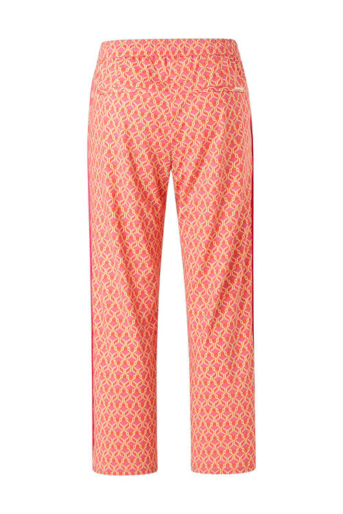 Super stretchiger Jogger für Damen – Modell Rückansicht