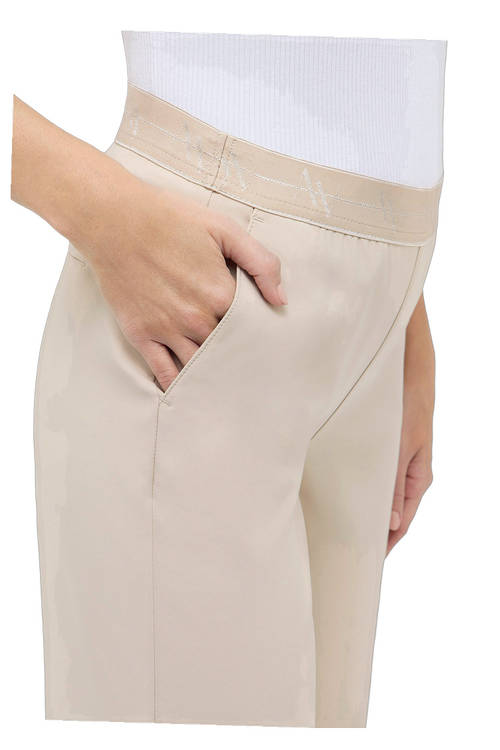 Relaxed Fit Hose – Detail der Tasche