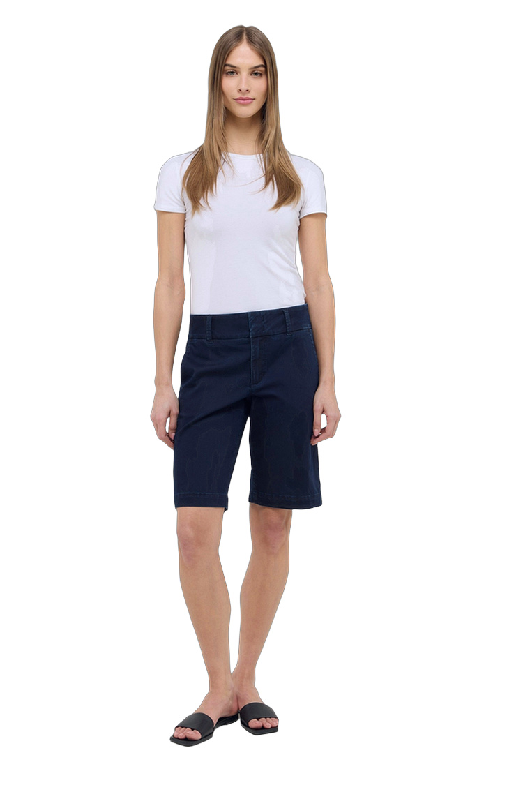 Straight Fit Bermuda Shorts mit Elasthan – Rückansicht