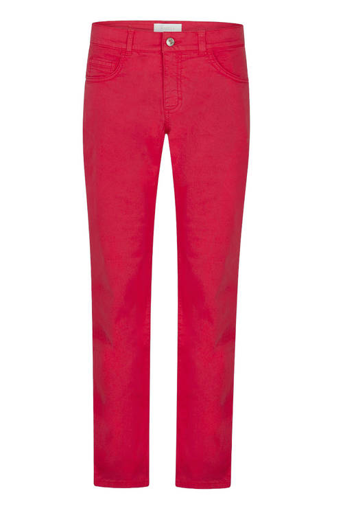 Straight Leg Damenhose in Modellaufnahme