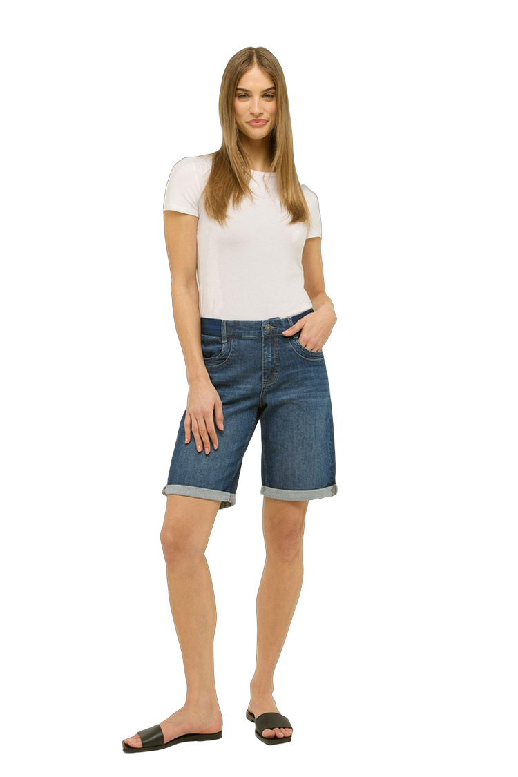 Weiche Bermuda Shorts – Rückansicht mit elastischem Bund