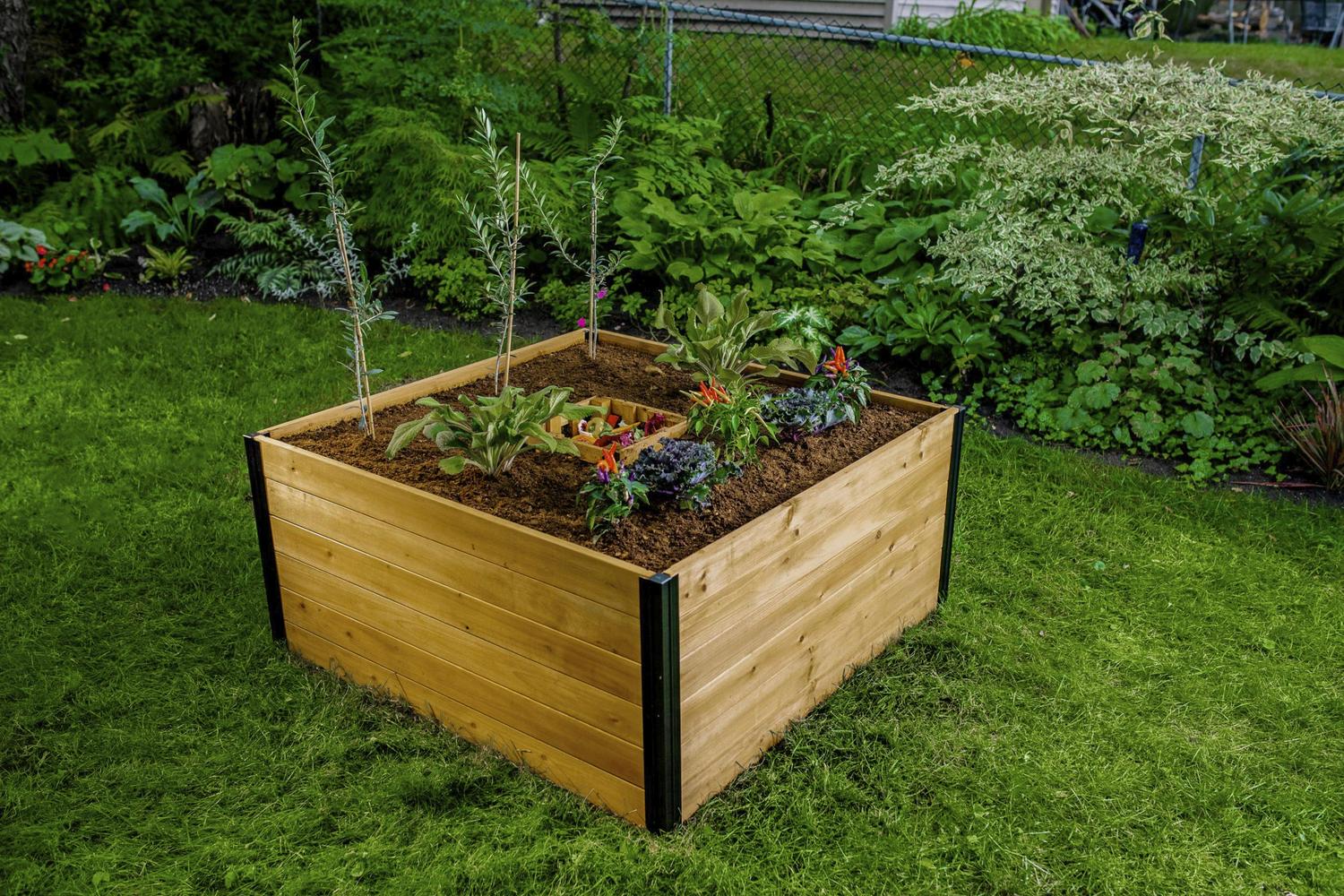 Vita Mezza Cedar Keyhole Composting Garden Bed, 4’x4’x22′′, Golden Brown, Eco-Friendly, VT17701