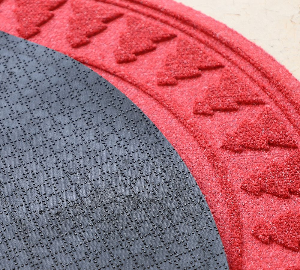 Pine Tree Round Tree Skirt