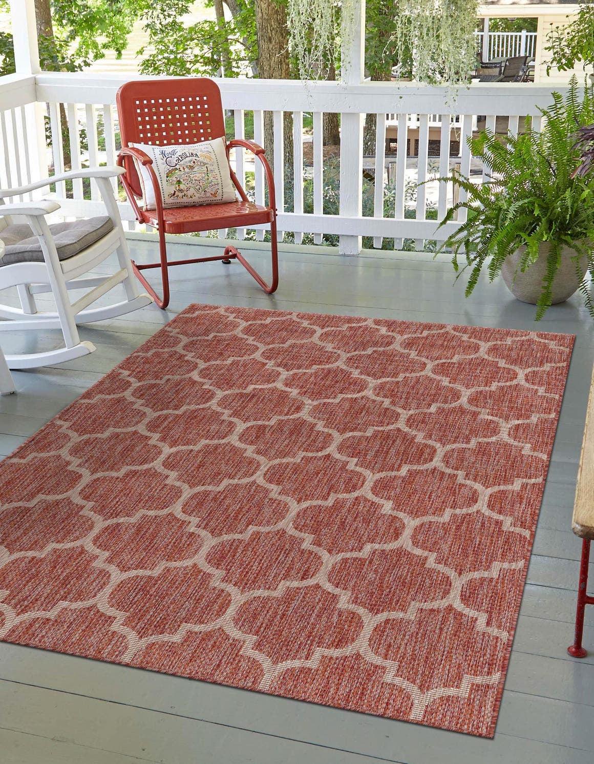Unique Loom Trellis Indoor/Outdoor Rug, Rust Red/Ivory, 5’3′′ x 8′, Polypropylene, Stain & Fade Resistant, Geometric Pattern