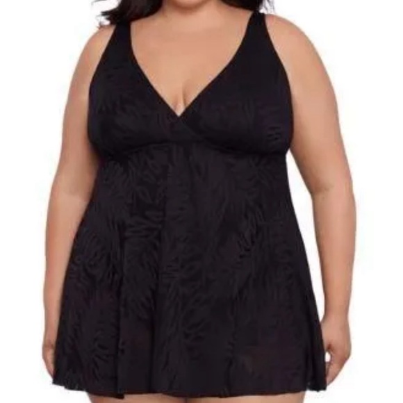 NWT Swim Solutions Women’s Plus Size Flyaway Black Swim Dress Created for Macy's