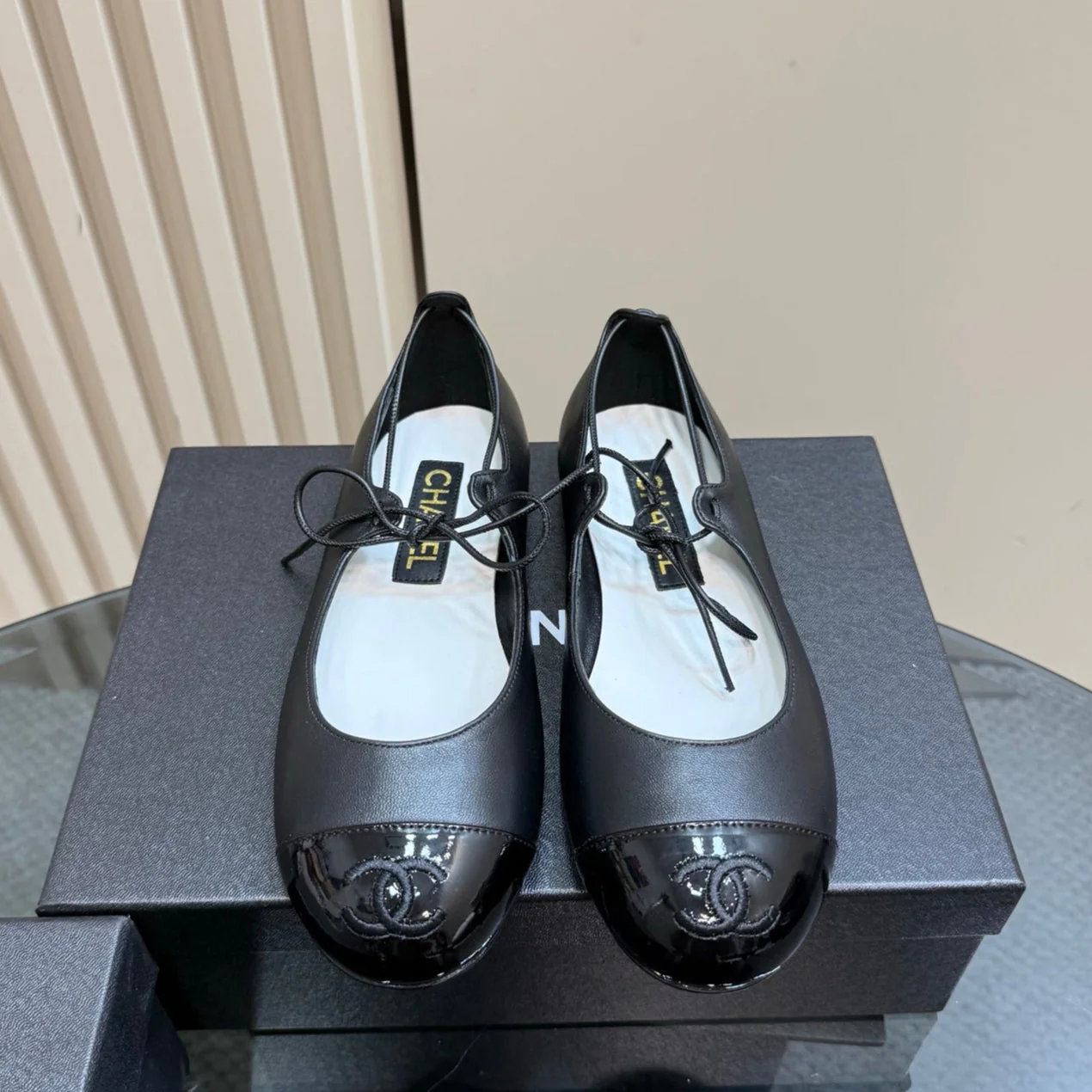 CHANEL 25 Mary Jane Flat Black Leather with Patent Leather 239410