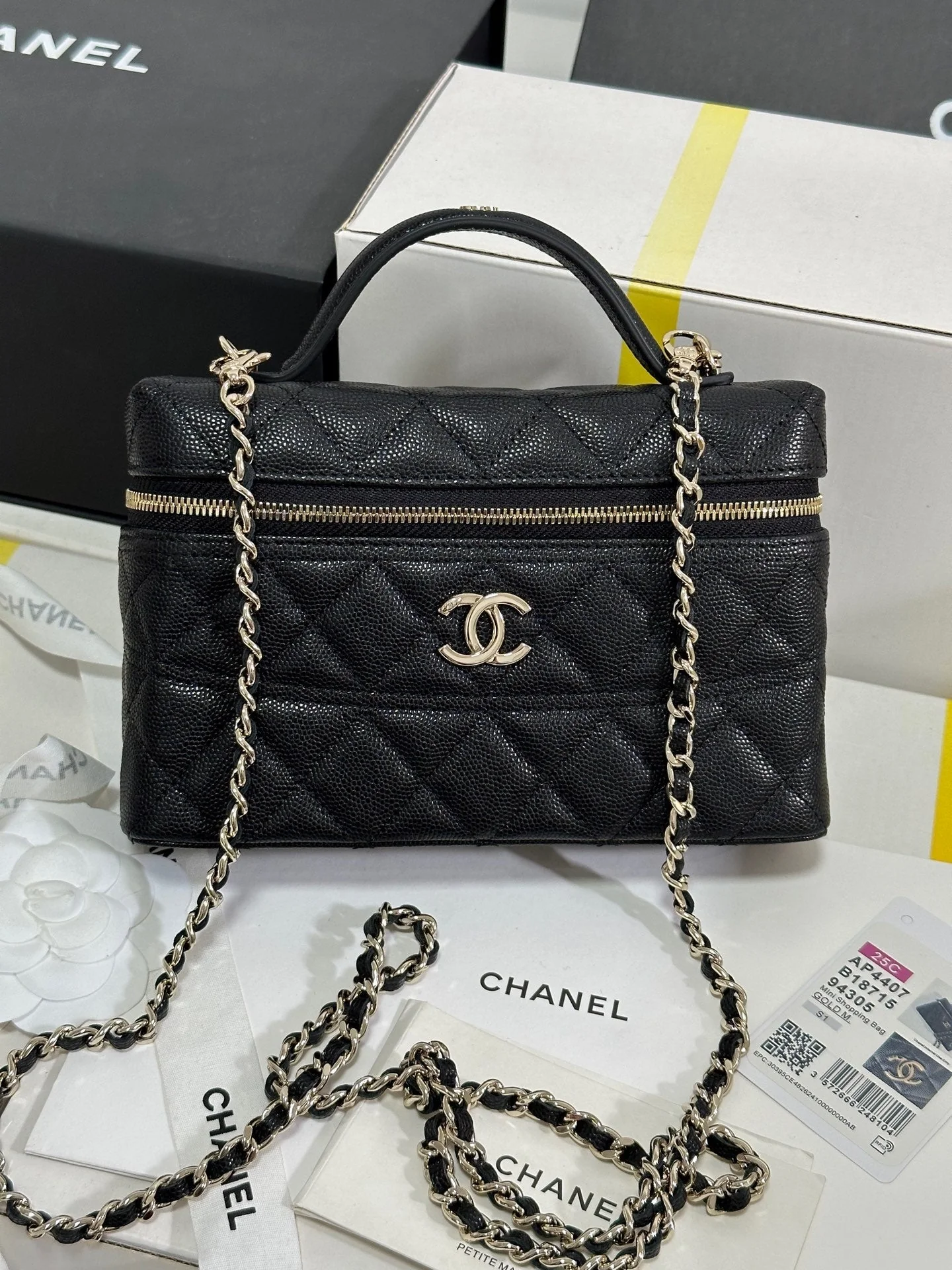 CHANEL 25C Vanity Case 19.5cm Black Calfskin Silver Hardware 243640