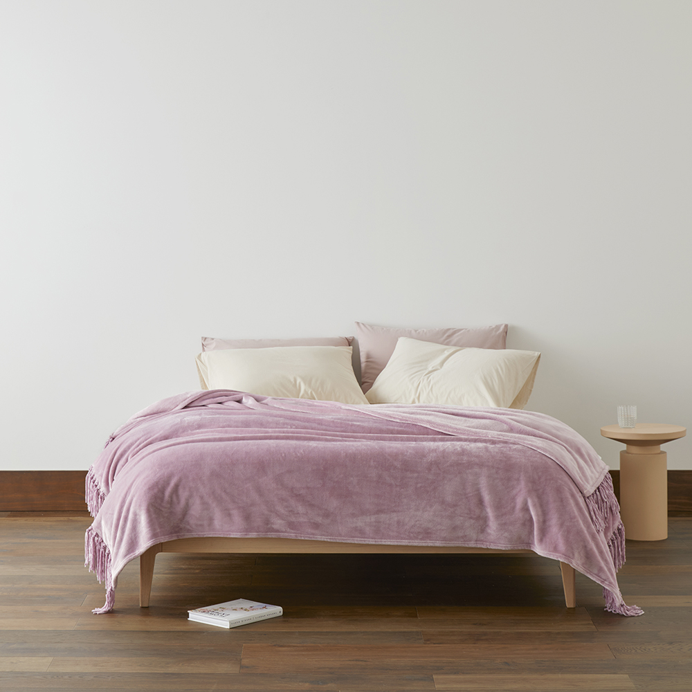 Supersoft Wisteria Blanket