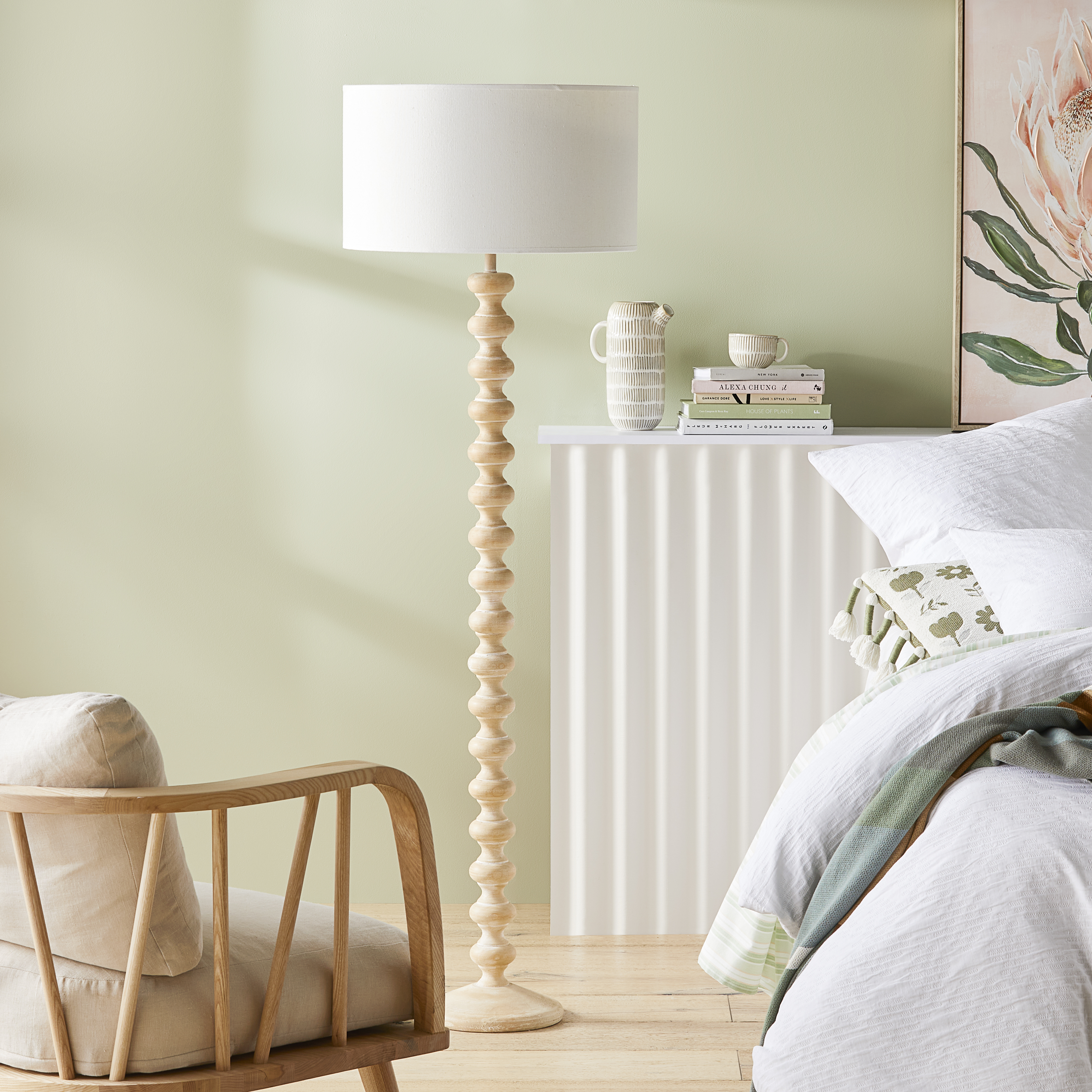 Versailles Natural & White Floor Light