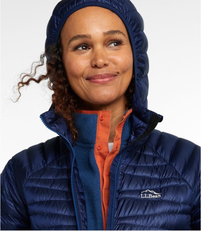 Women's Ultralight 850 Down Hooded Sweater