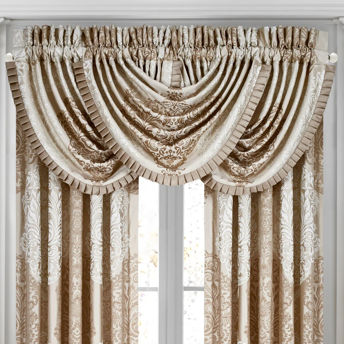 J. Queen New York La Scala Window Waterfall Valance