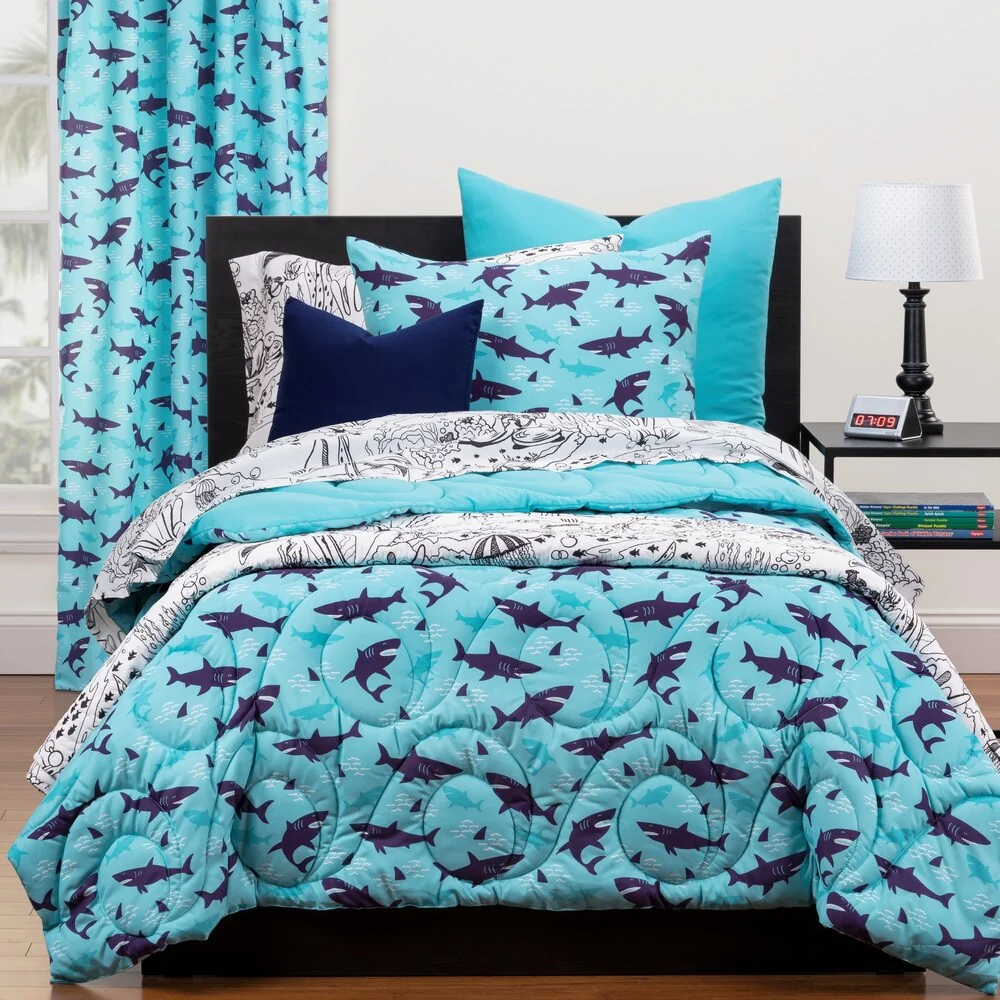 Highlights Shark Sleepover Reversible Comforter Set