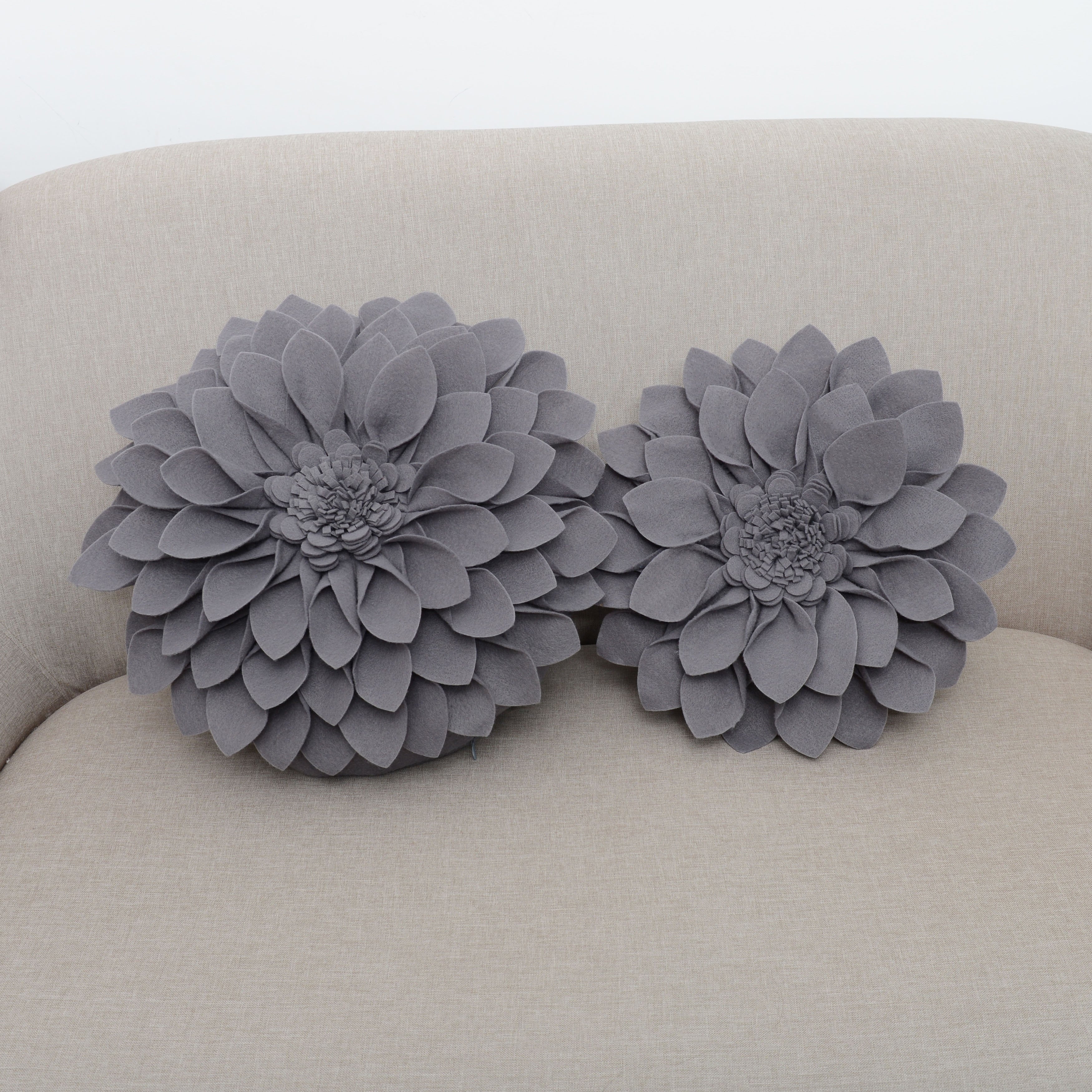 Felt Flower Design Throw Pillow