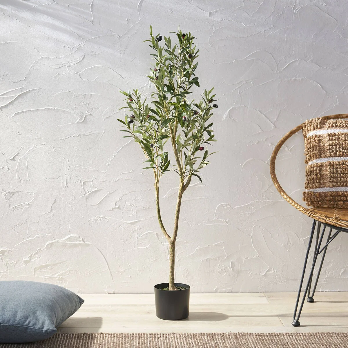 ARTIFICIAL OLIVE TREE 47inch
