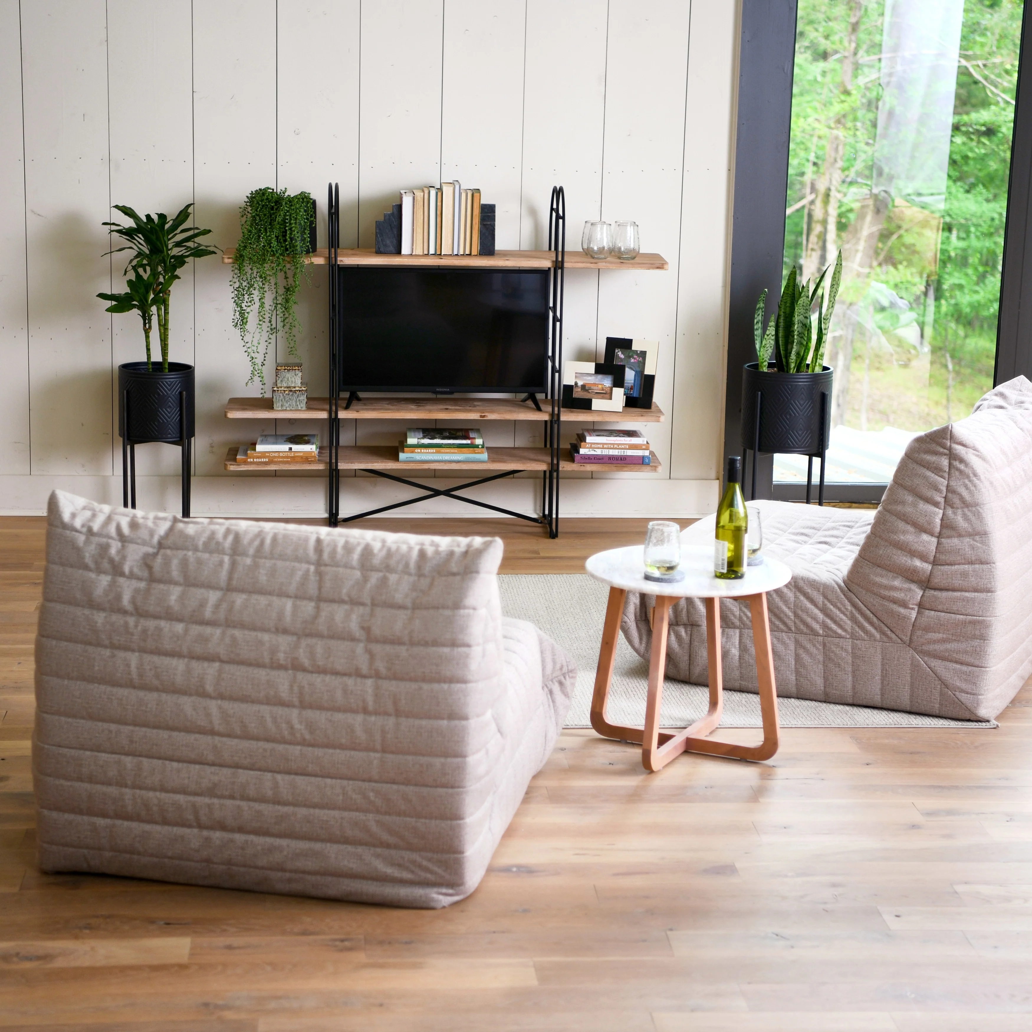 Embossed Metal Planters with Stand