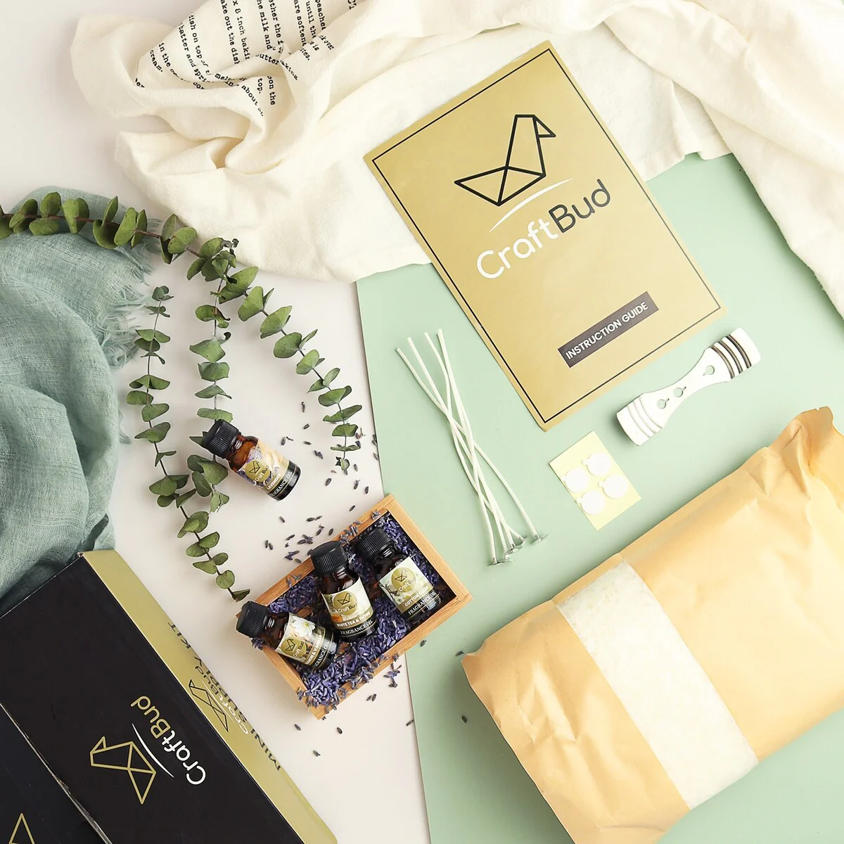 CraftBud DIY Candle Making Mini Supply Kit - 2lbs Natural Soy Wax, Fragrance Oil, Cotton Wicks, Centering Tool, and Glue Sticker