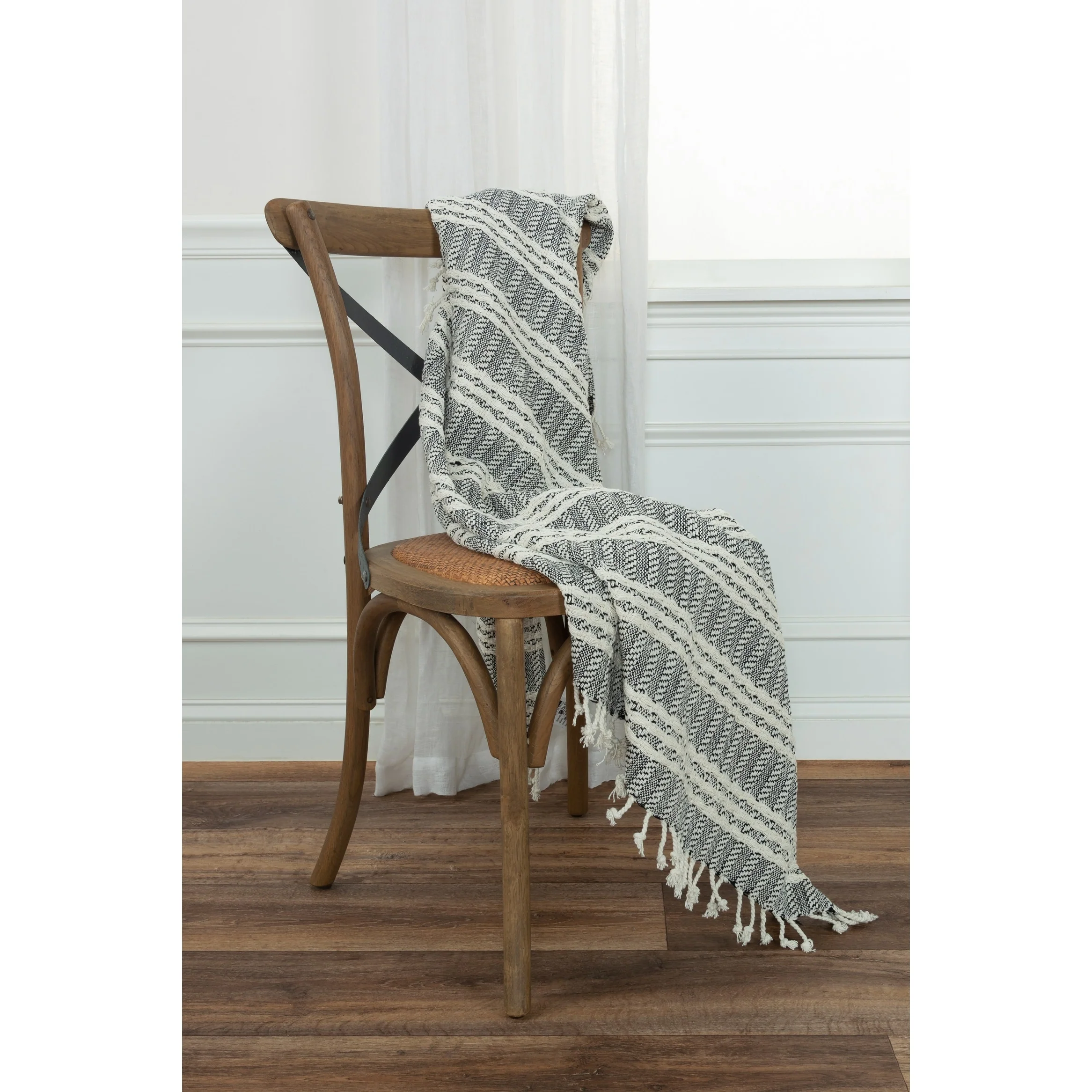 Rizzy Home Hand-made Modern Striped Throw Blanket