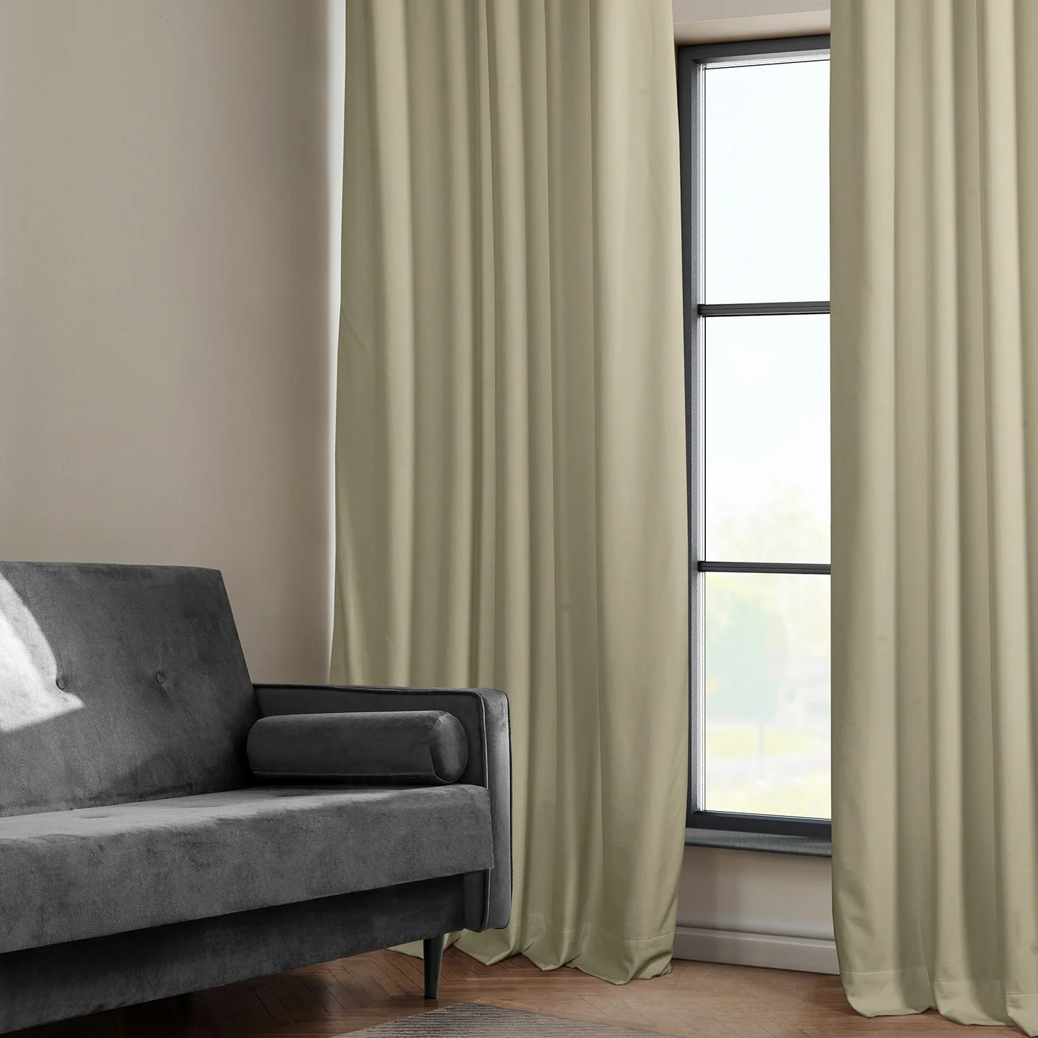 Exclusive Fabrics Plush Velvet Room Darkening Curtain (1 Panel)
