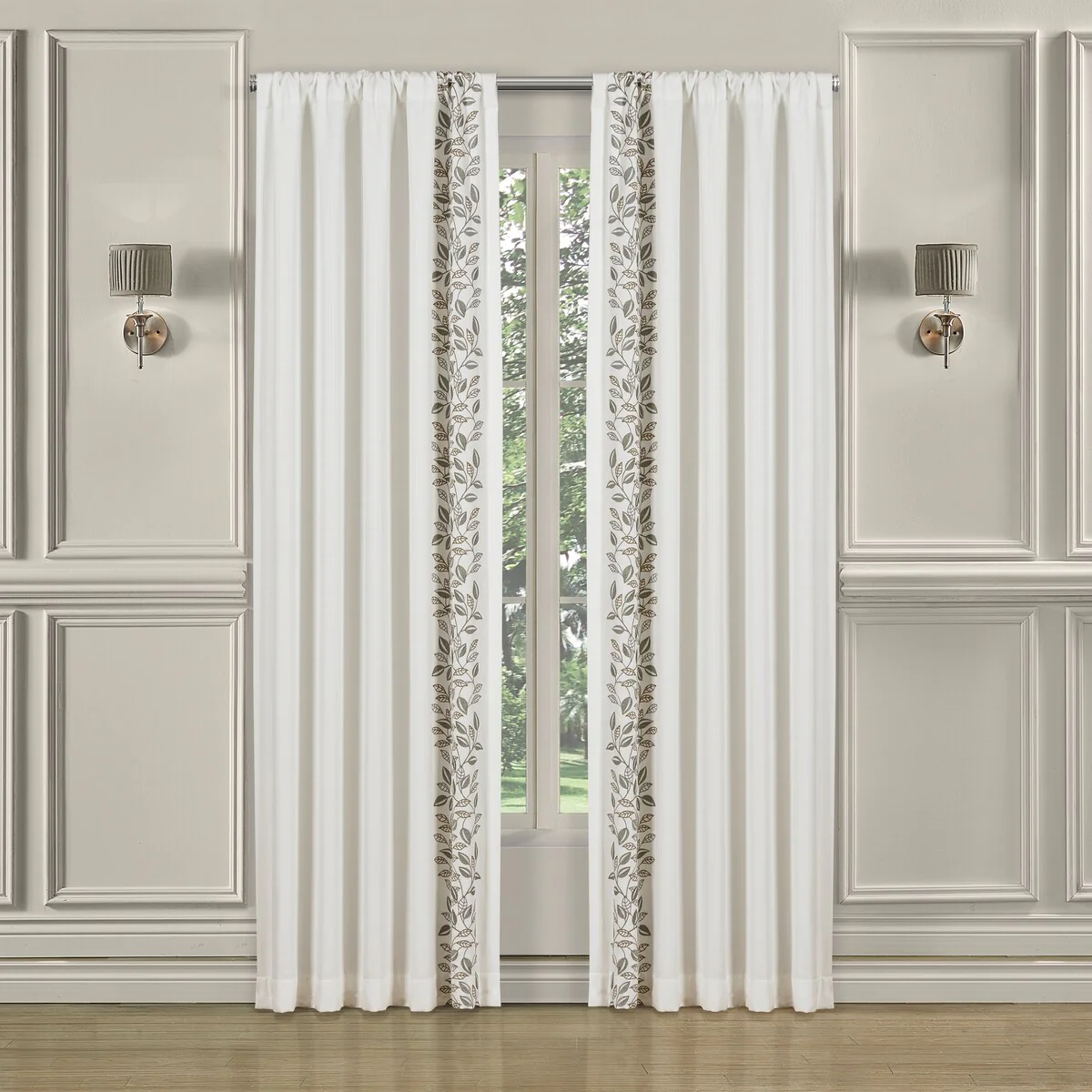 Royal Court Laurel 84