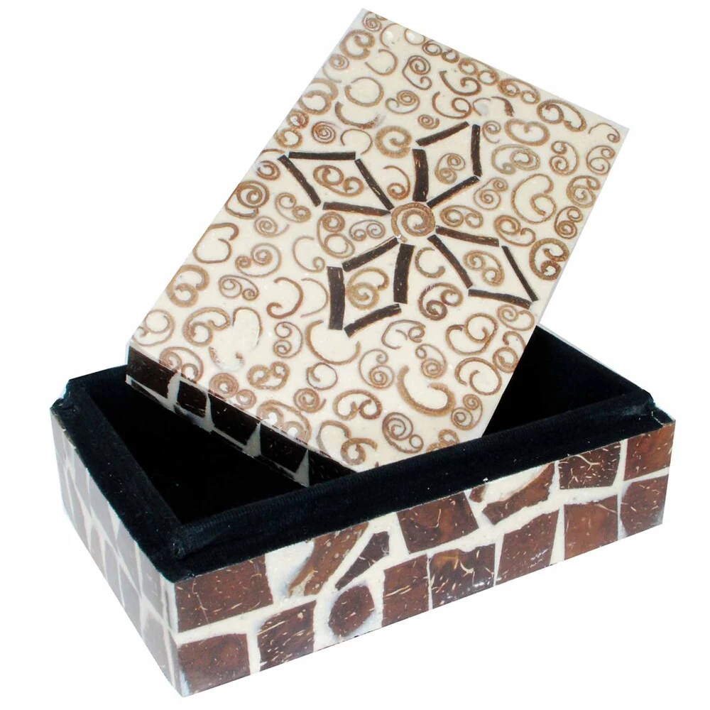 Natural Cinnamon & Coconut Shell Box with Lid
