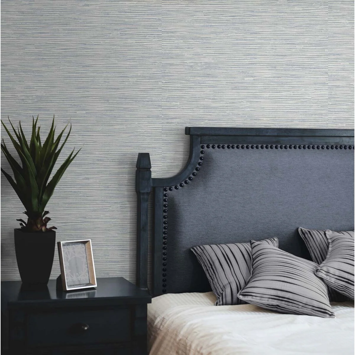NextWall Cyrus Faux Grasscloth Peel and Stick Wallpaper