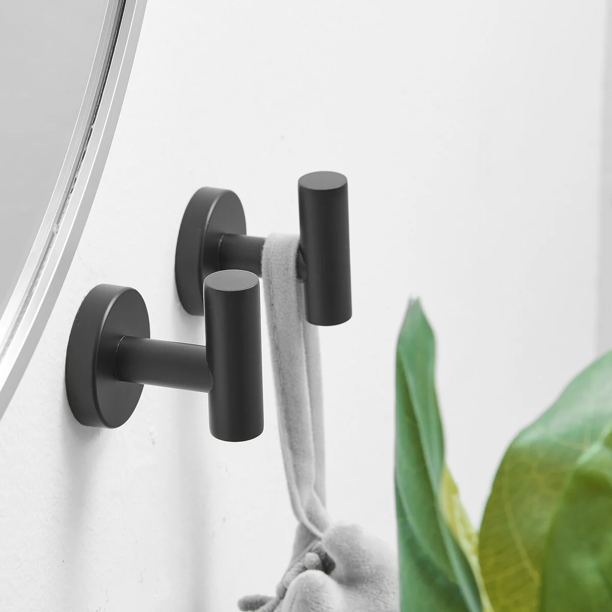 Bathroom Robe Hook Round Towel Hook in Stainless Steel(2-Pack)