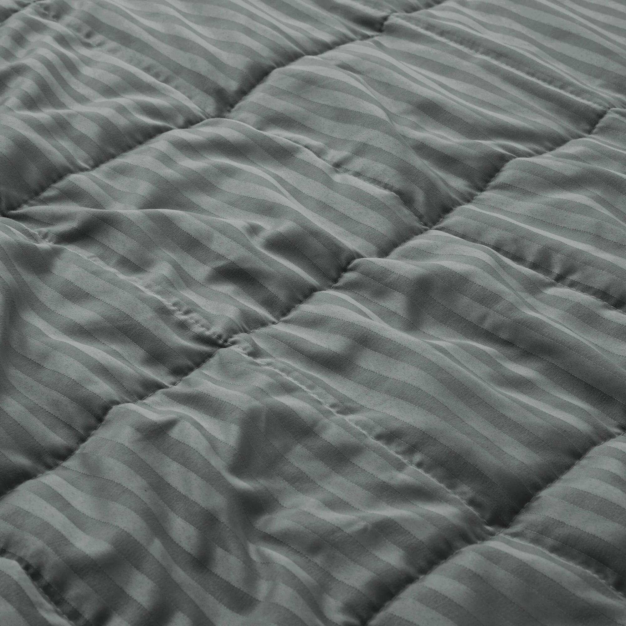Hotel Quality Luxury All Season Jacquard Soft Bed Blanket with Satin Trim, Cozy and Warm
