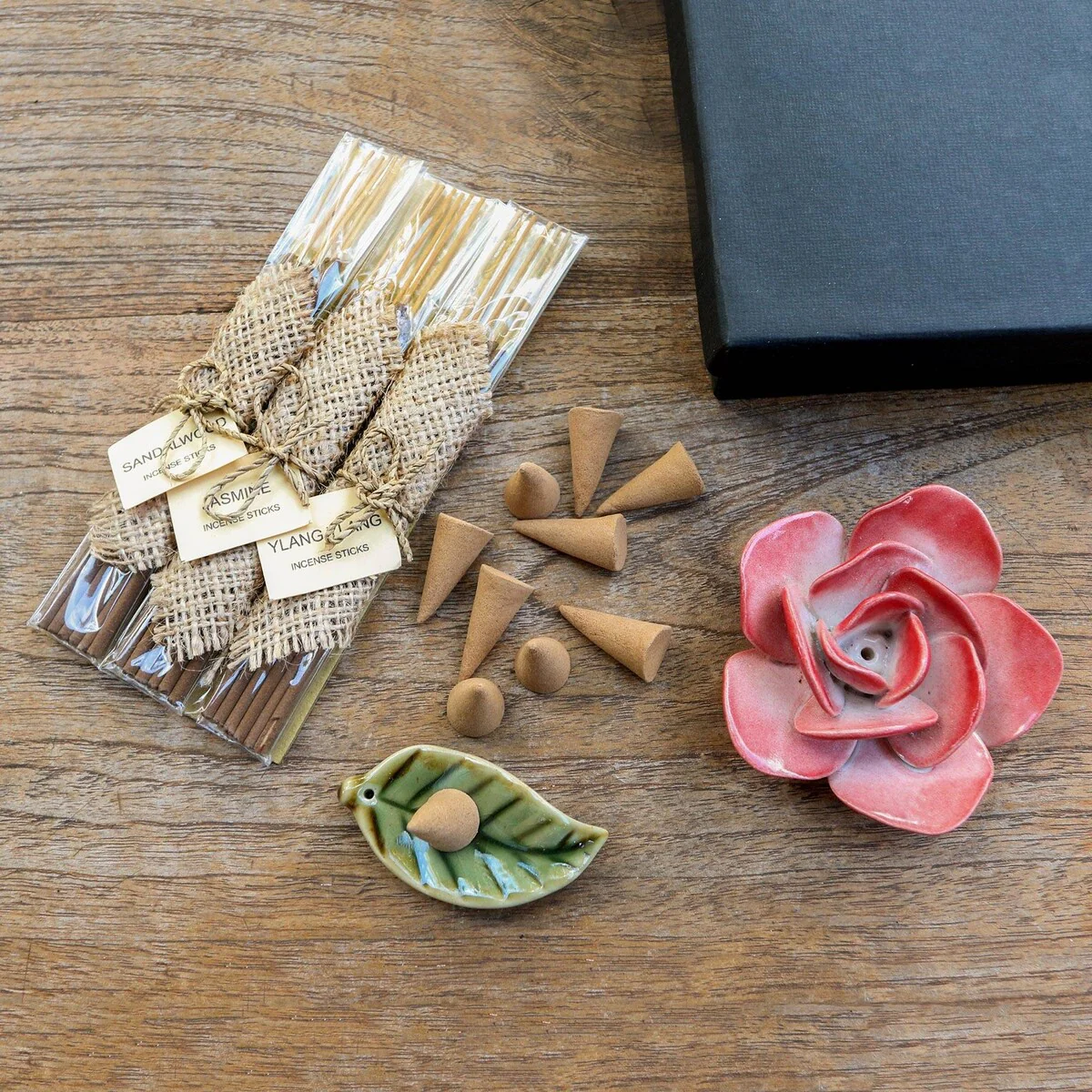 Novica Handmade Red Rose Aromatherapy Boxed Gift Set