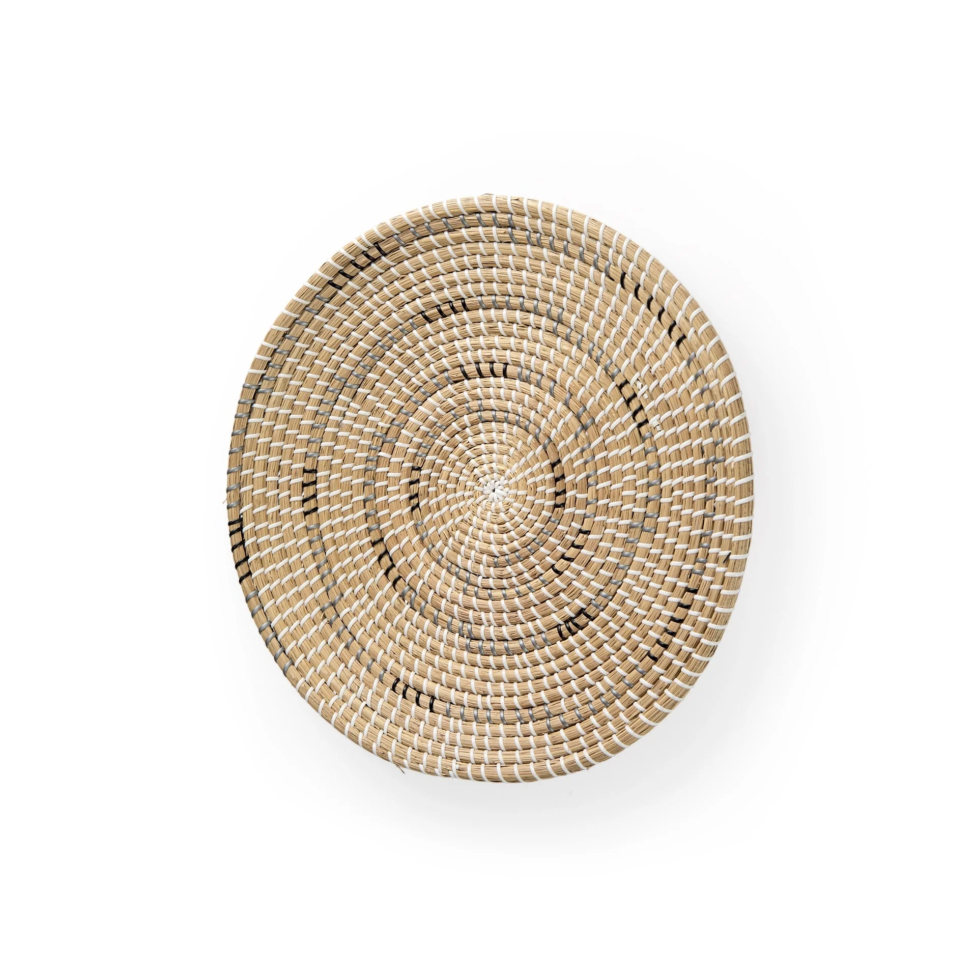 Avel Light Brown Seagrass w/Black, Grey & White Accents Round Hanging Wall Plate