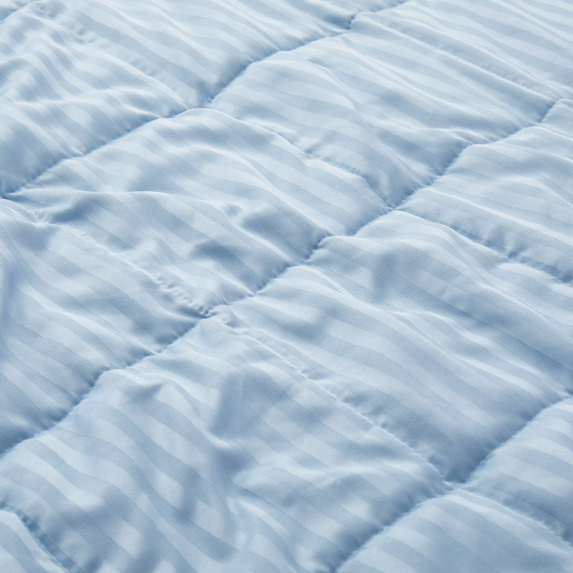 Hotel Quality Luxury All Season Jacquard Soft Bed Blanket with Satin Trim, Cozy and Warm