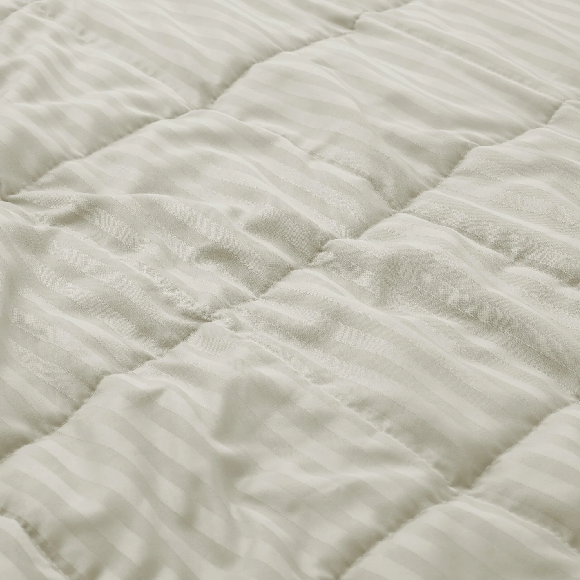 Hotel Quality Luxury All Season Jacquard Soft Bed Blanket with Satin Trim, Cozy and Warm