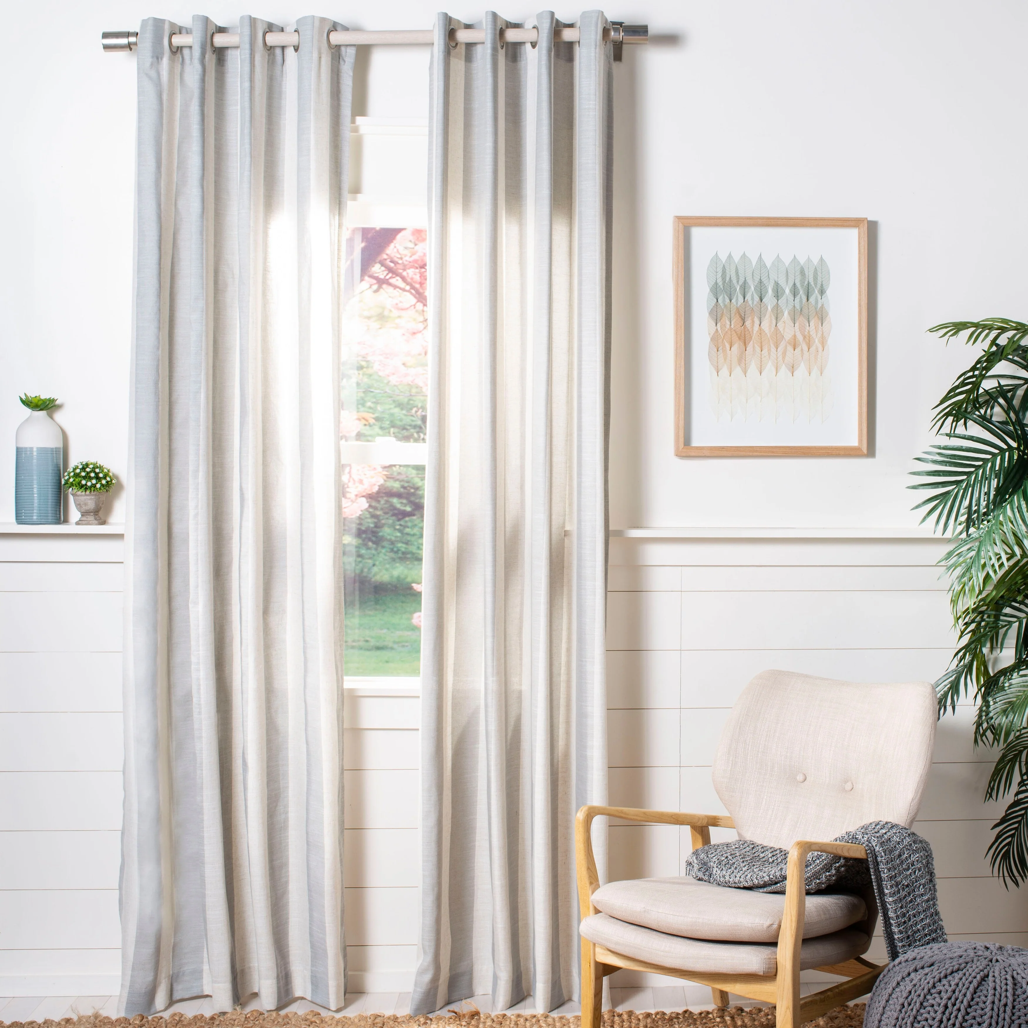 SAFAVIEH Lieveke 52
