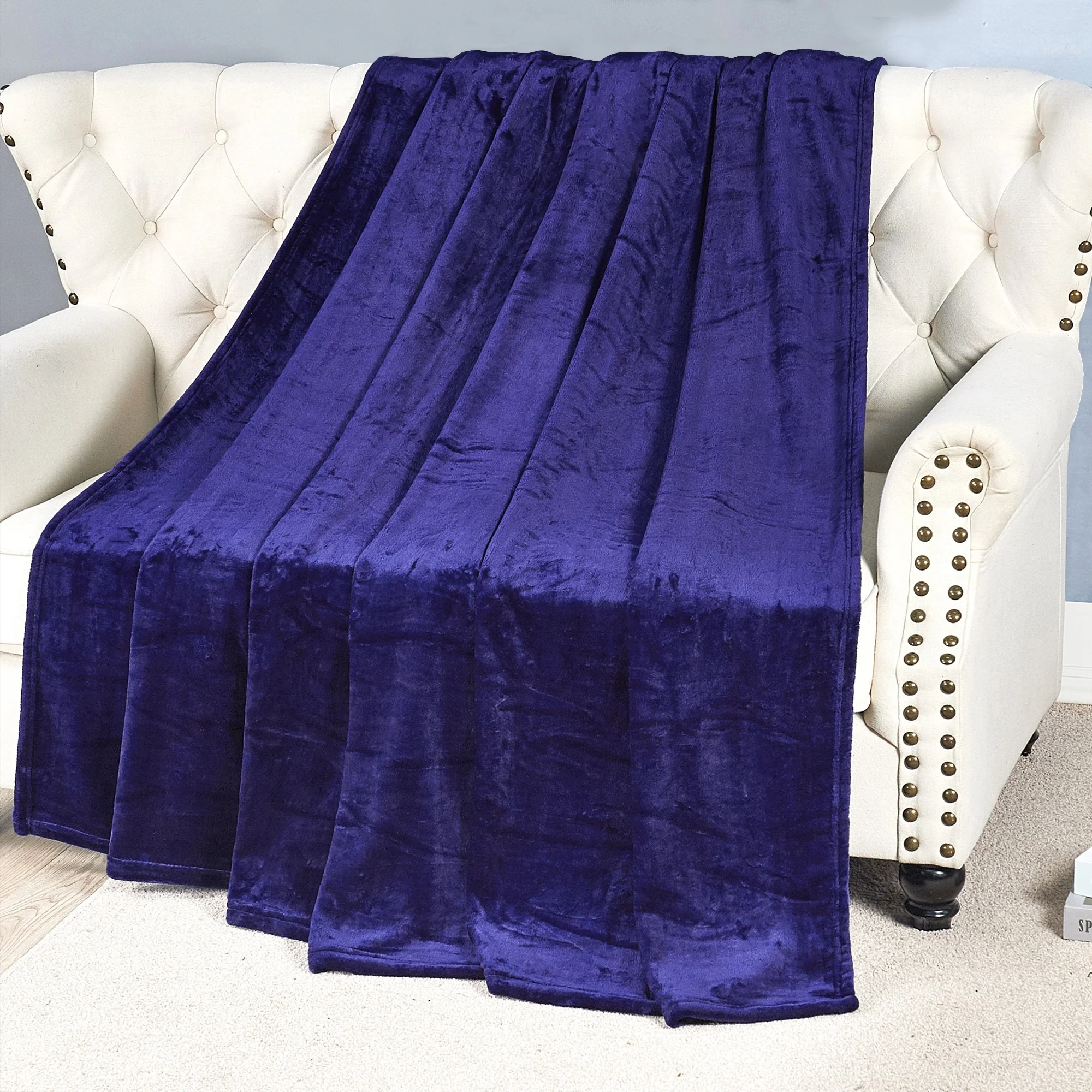 Christmas Solid Flannel Fleece Throw Blanket
