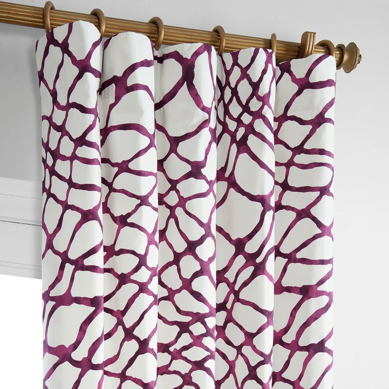 Exclusive Fabrics Ellis Printed Cotton Twill Curtain (1 Panel)