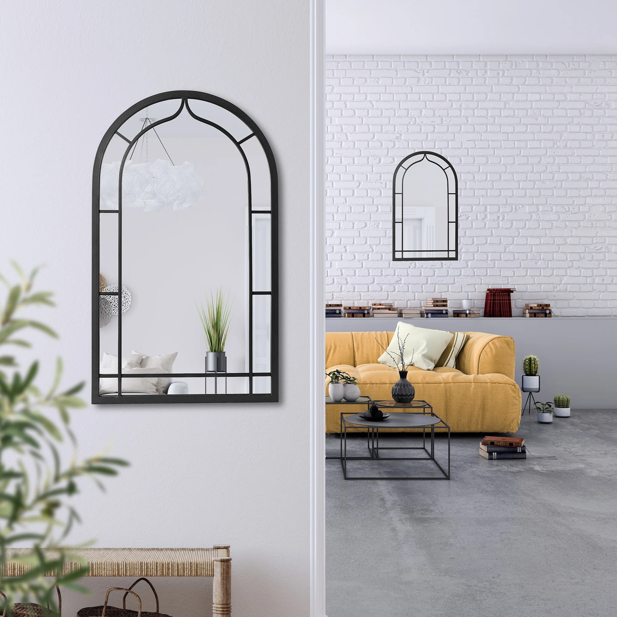 Glitzhome Set of 2 Oversized Black Metal/Glass Arched Wall Mirrors Home Decor - 20