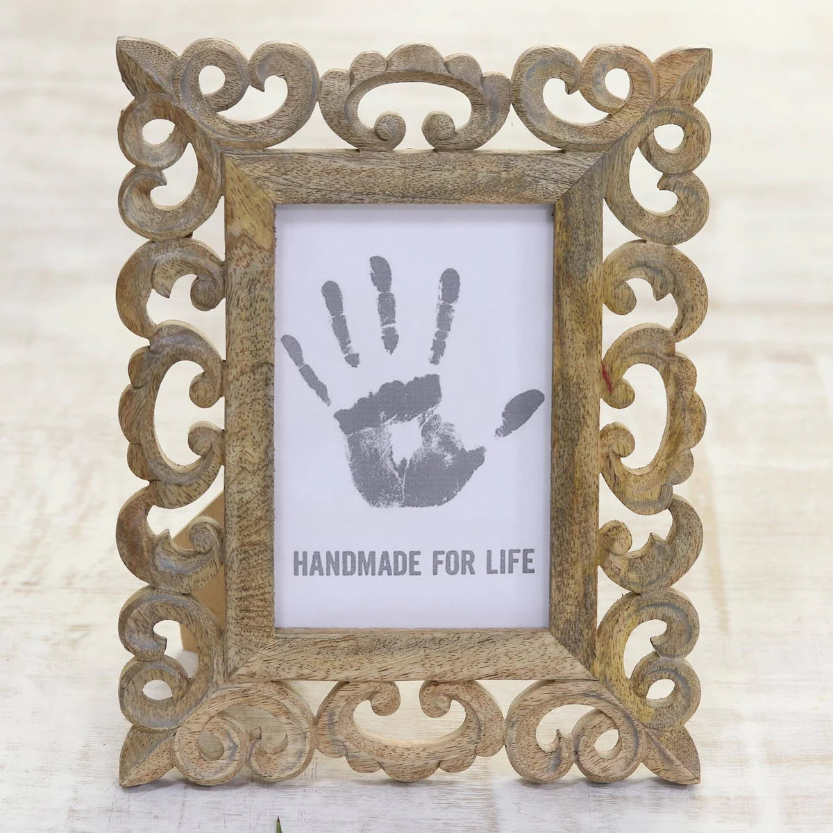 Novica Handmade Lacy Symmetry Wood Photo Frame (4X6)