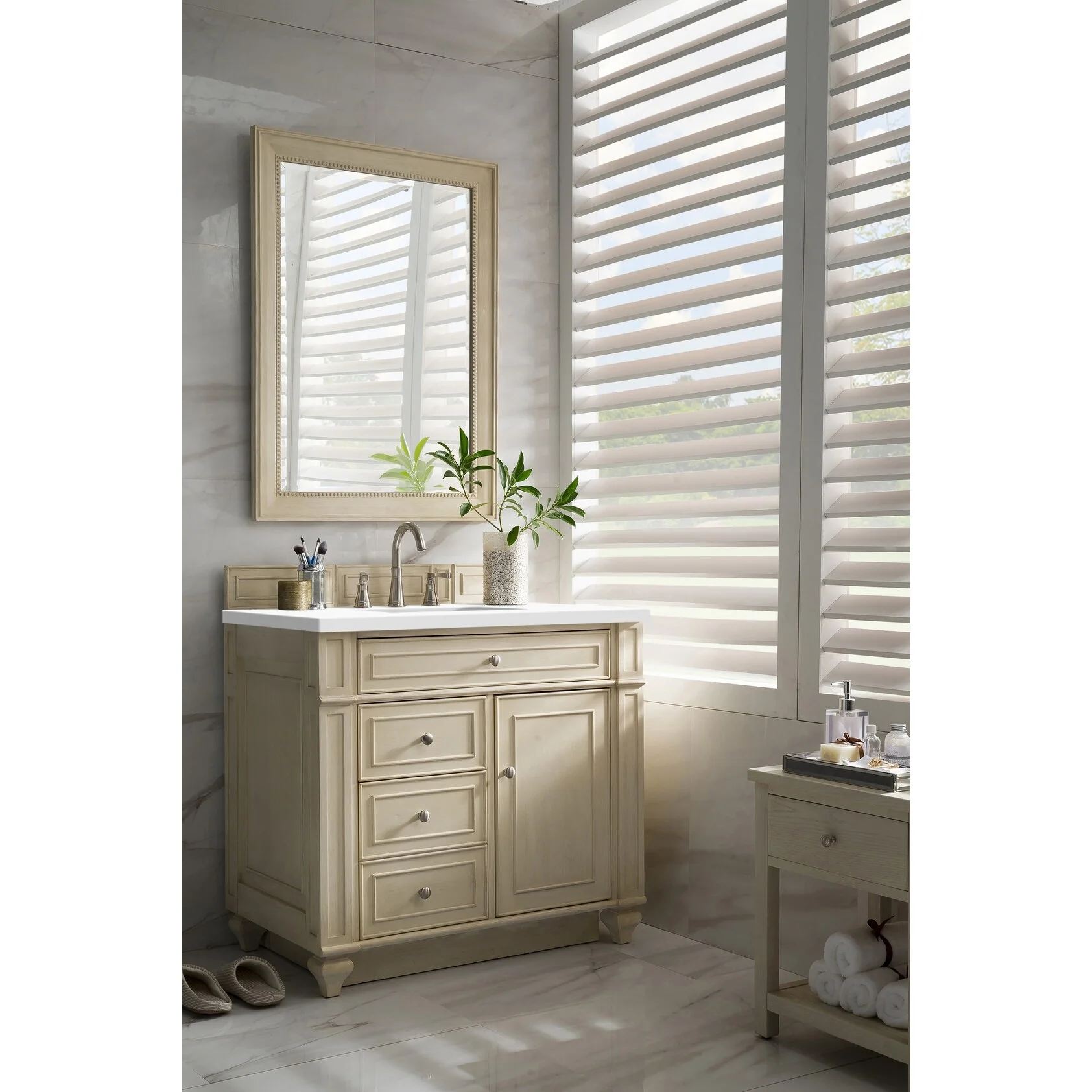 James Martin Vanities Bristol 36