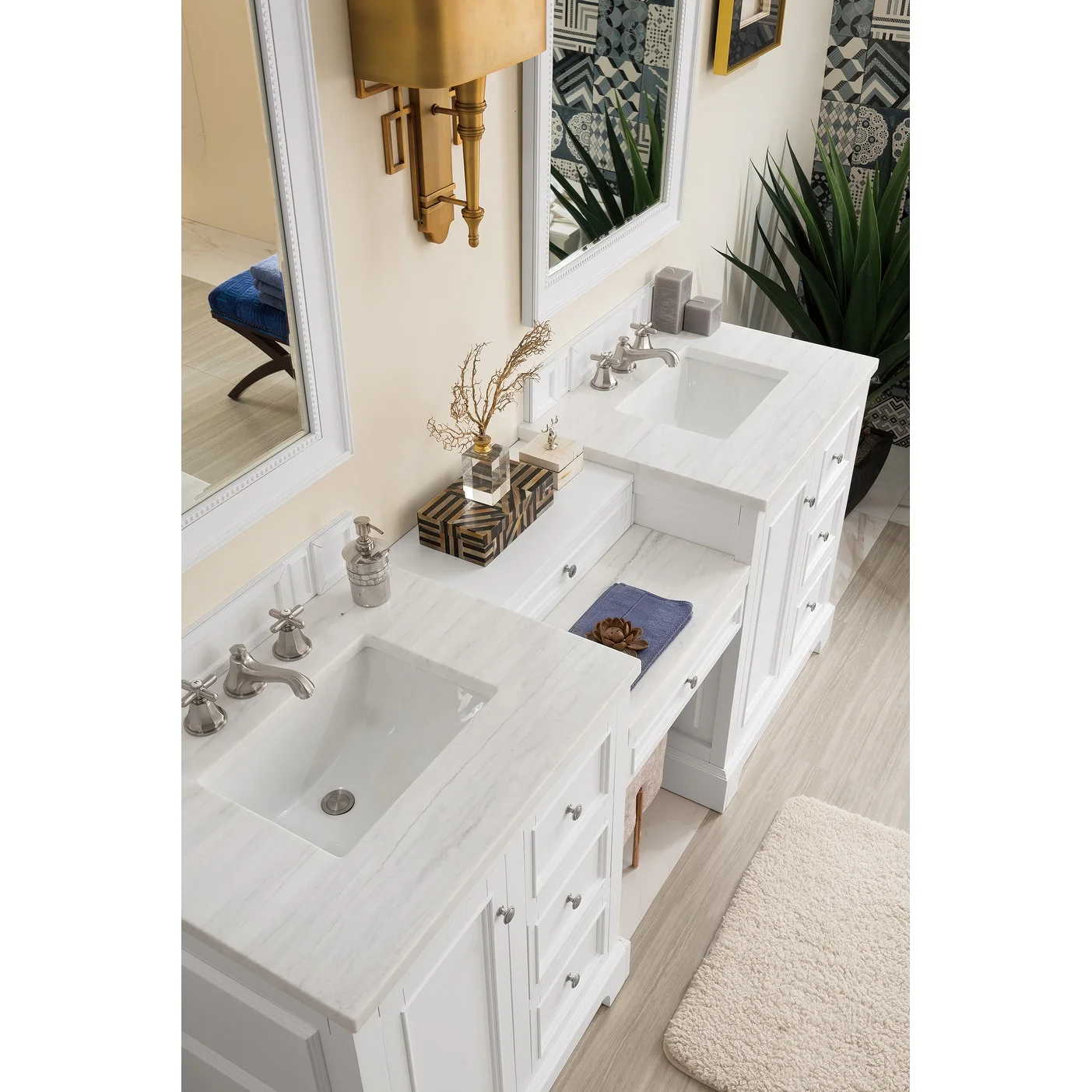 James Martin Vanities De Soto 82