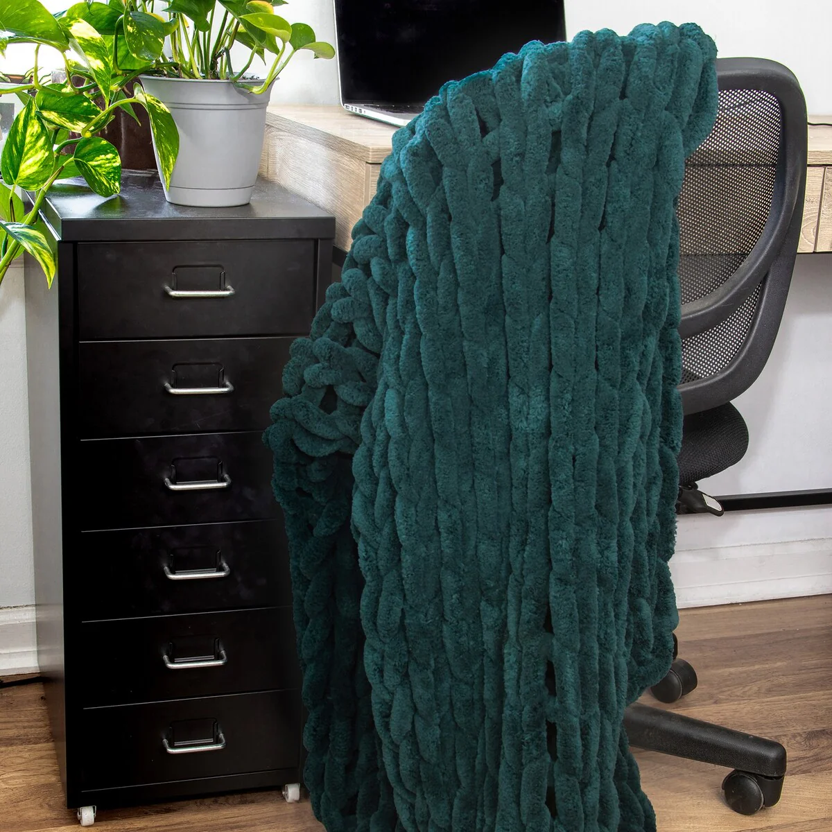 Donna Sharp's Chunky Chenille Throw