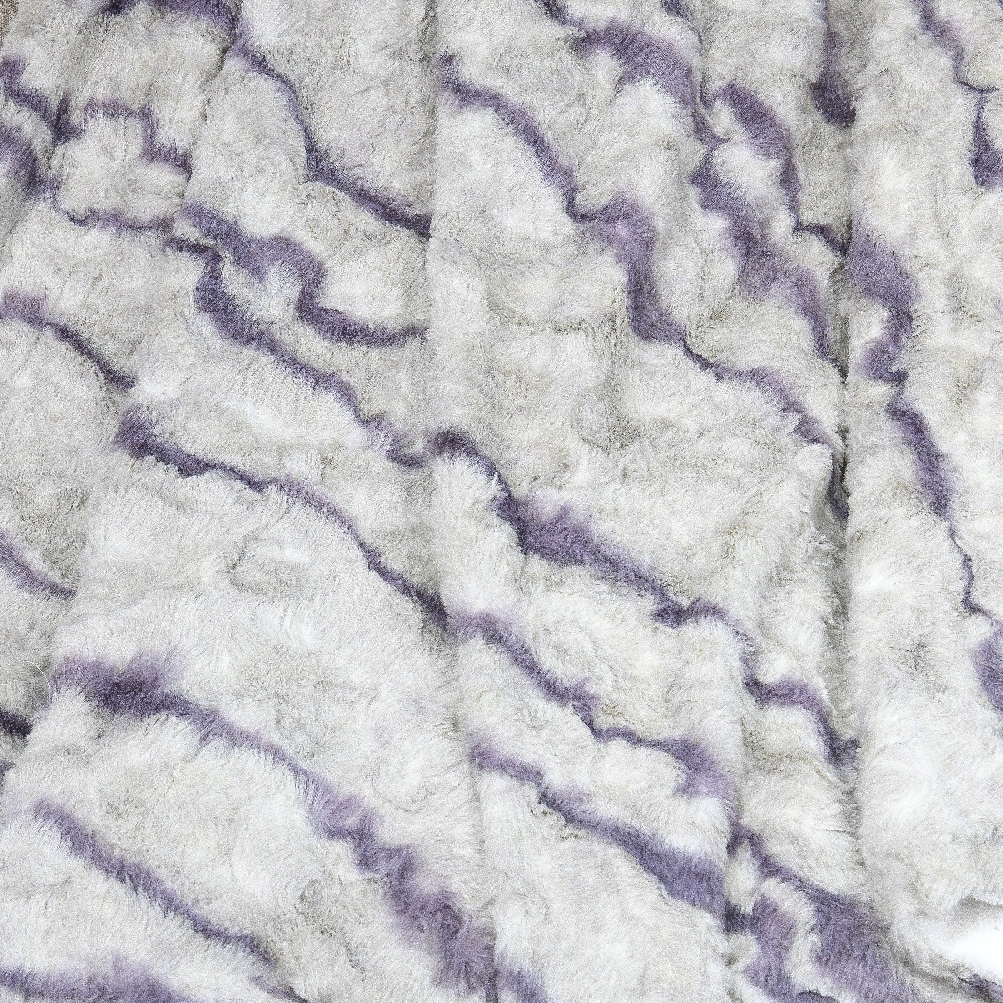 Calla Fauxfur Reversible Sherpa Throw